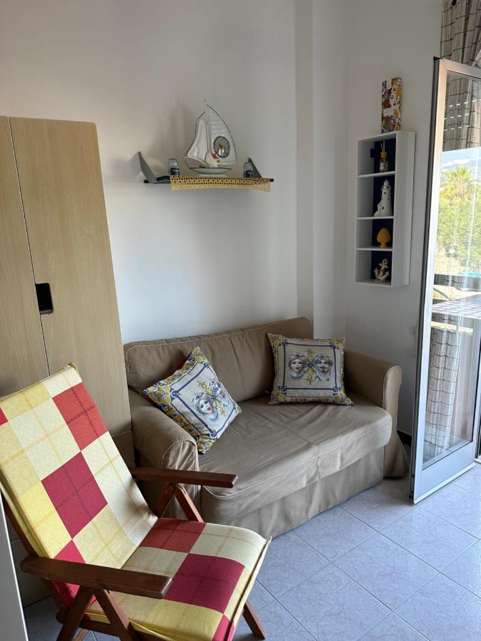 Serena Holiday Home Naxos Giardini Naxos Bagian luar foto