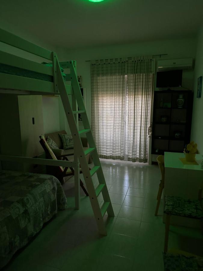 Serena Holiday Home Naxos Giardini Naxos Bagian luar foto